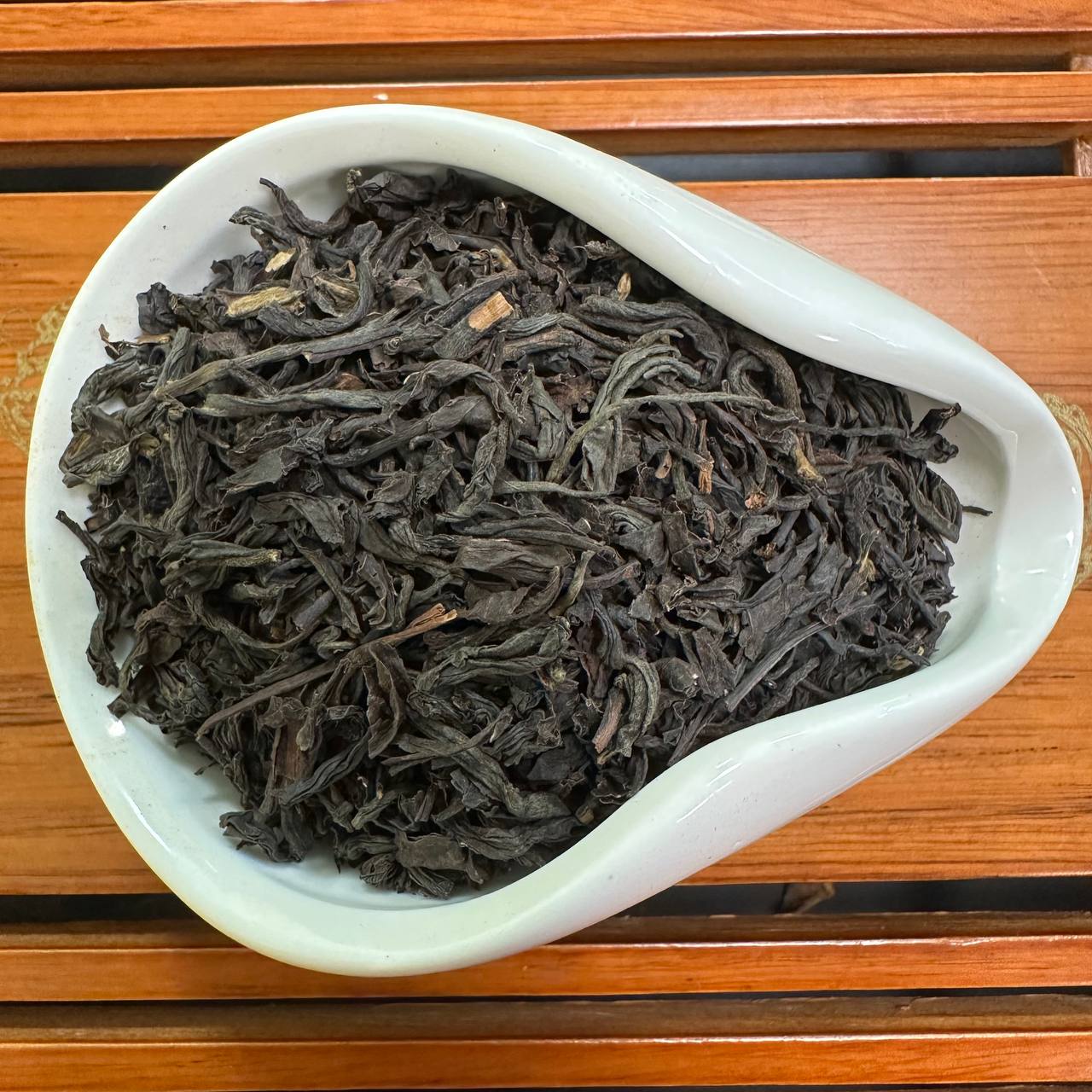 ДЯНЬ ХУН ІЗ НОТКАМИ ЛІЧІ (滇紅茶 / Diān Hóng Chá / Yunnan Black Tea)