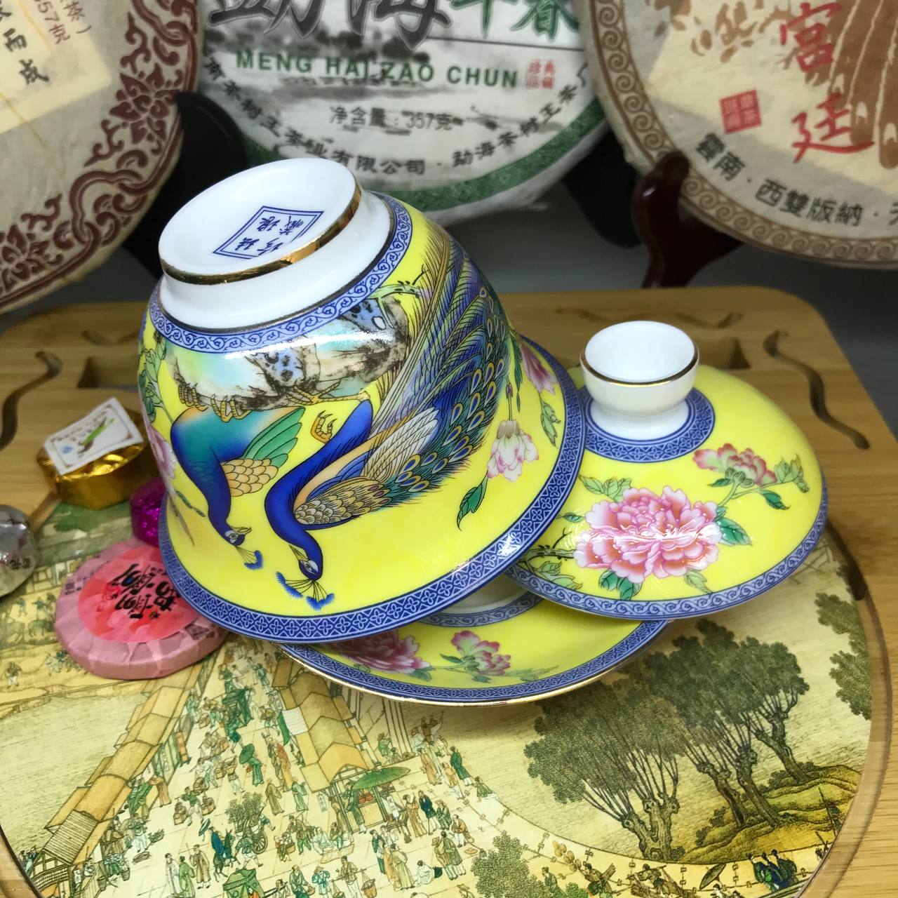 ГАЙВАНЬ ПАВИЧІ ЖОВТІ