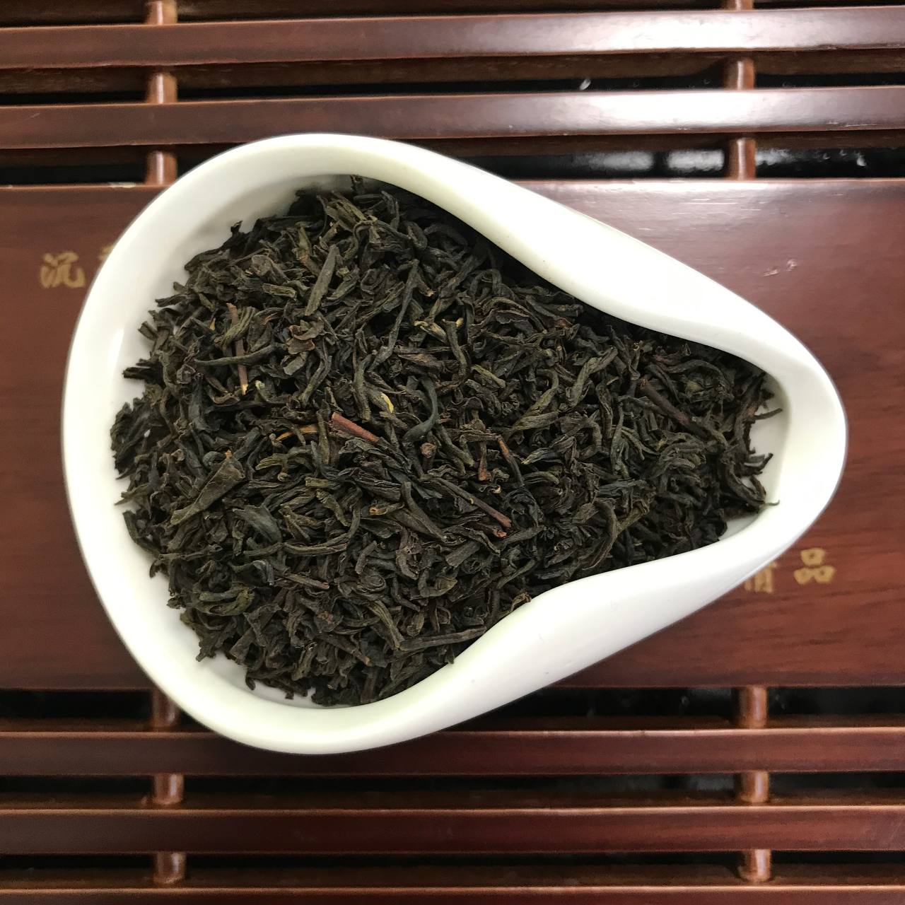 УЛУН З ЛІШАНЮ З БЕРГАМОТОМ (梨山茶)