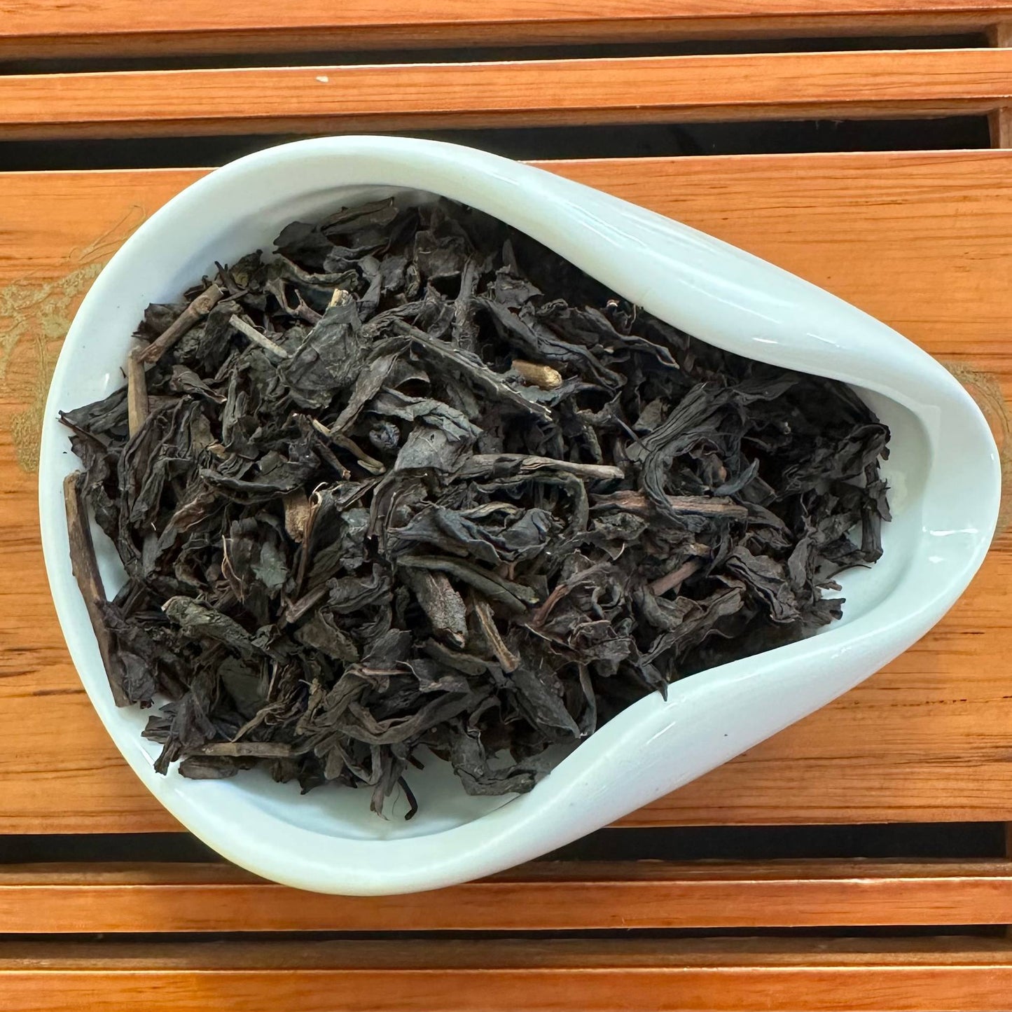 ДЯНЬ ХУН ГОРІХОВИЙ (滇红核桃香 / Diān Hóng Hé Táo Xiāng / Walnut Black Tea)