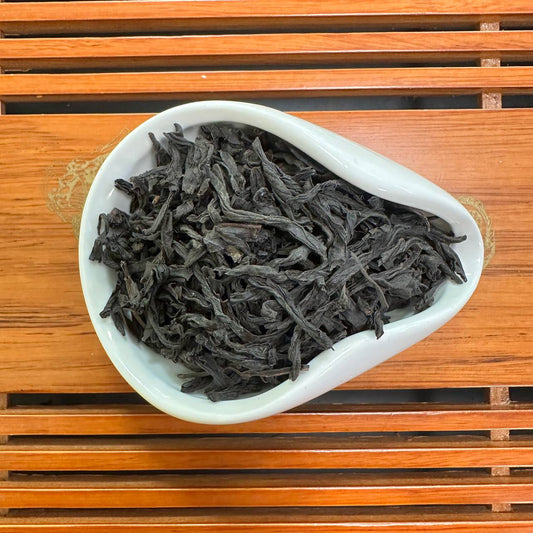 РІ ЮЕ ХУН ЧА (日月紅茶 / Sun Moon Lake Red Tea)