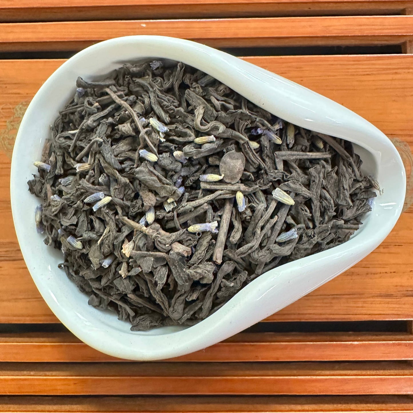 ЛАВАНДОВИЙ ШУ ПУЕР (薰衣草熟普洱 / Xūn Yī Cǎo Shú Pǔ’ěr)